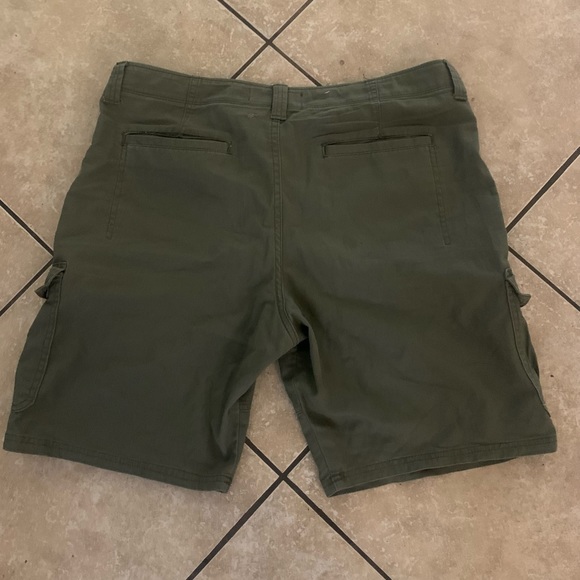 REGAL EXCHANGE NORTS (34) - Picture 2 of 4